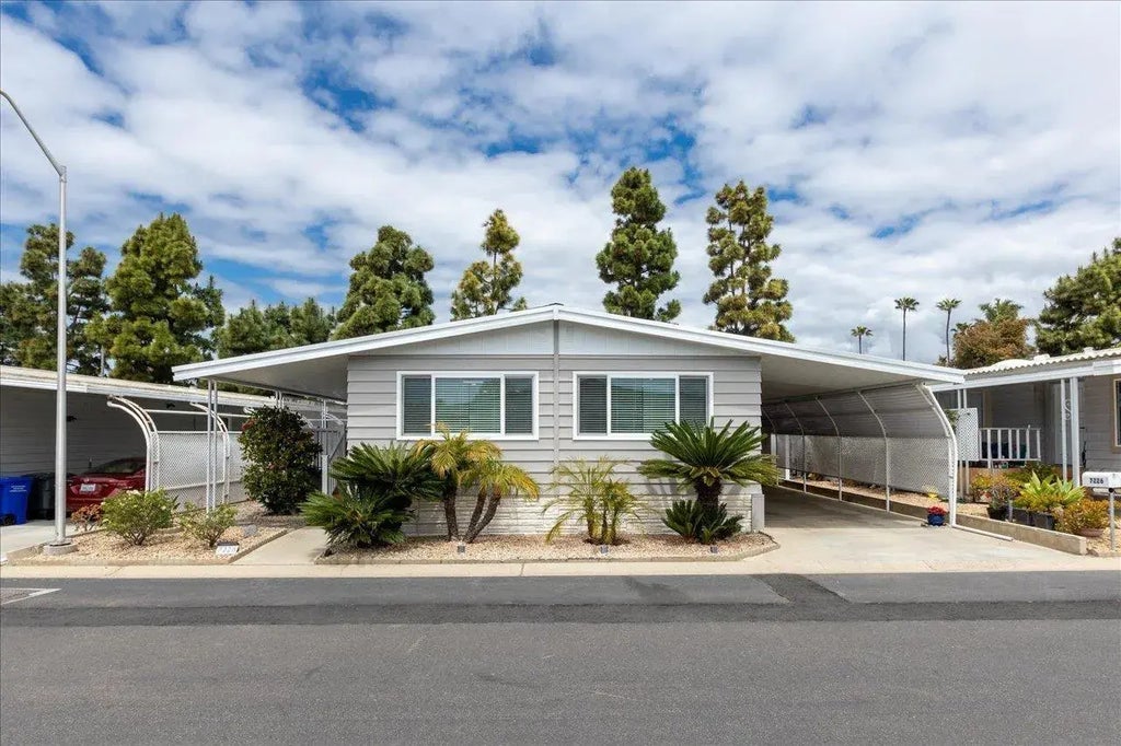 7226 San Bartolo Street 204, Carlsbad
