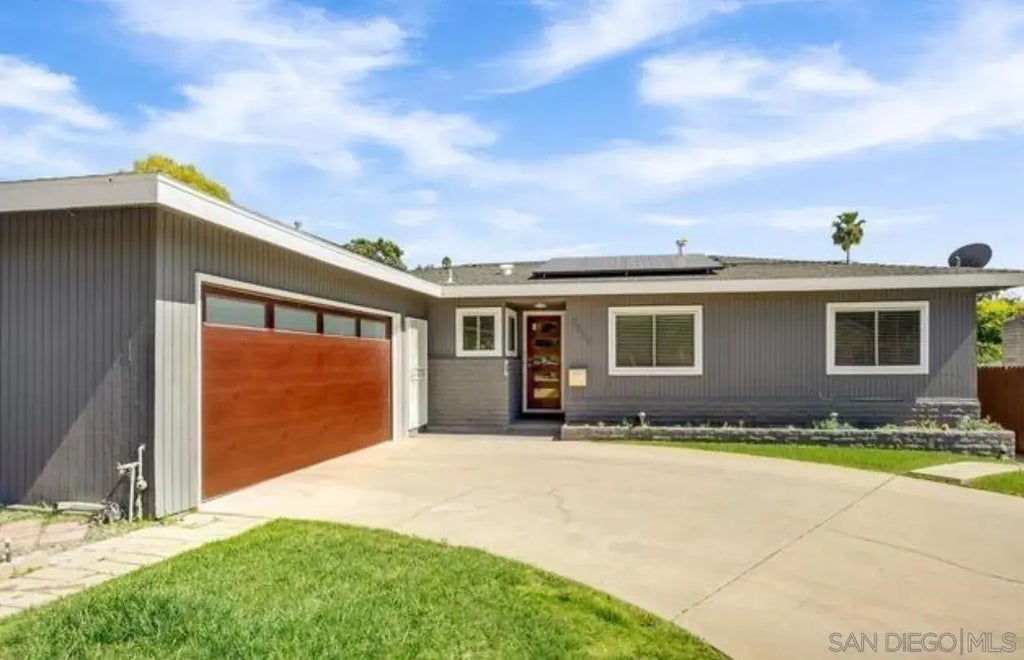 5615 Del Cerro Avenue, DEL CERRO