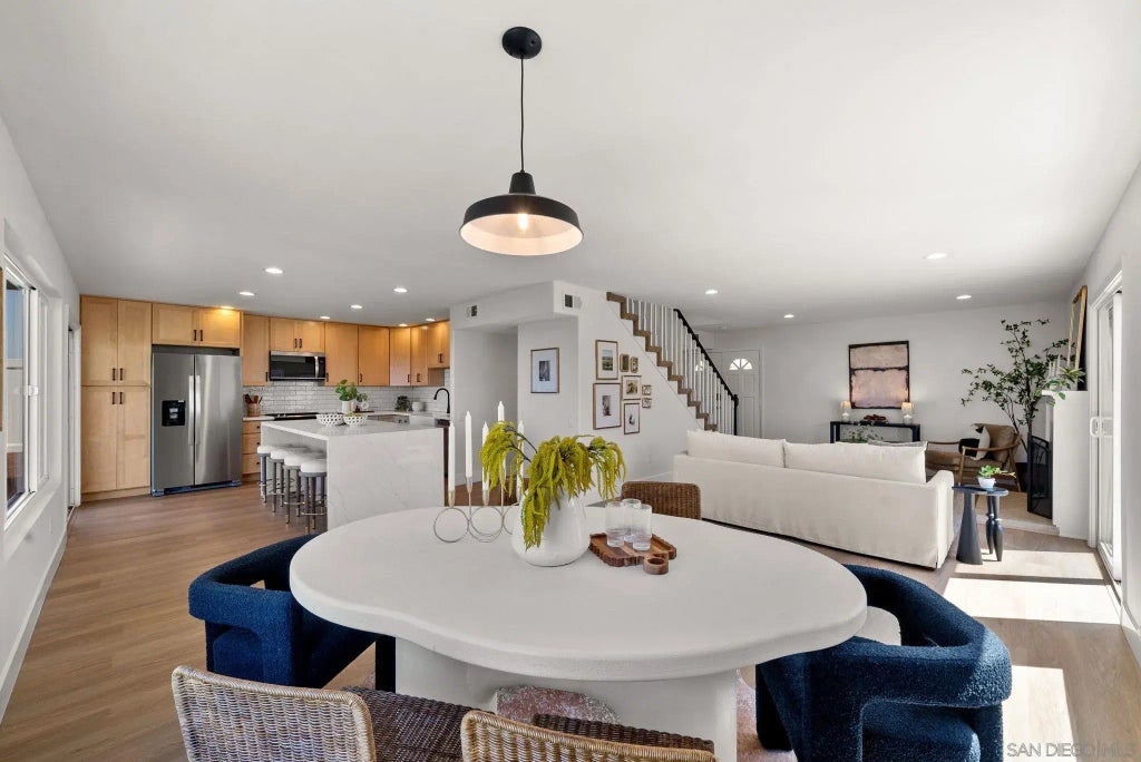 8396 High Winds, Del Cerro (DELC)