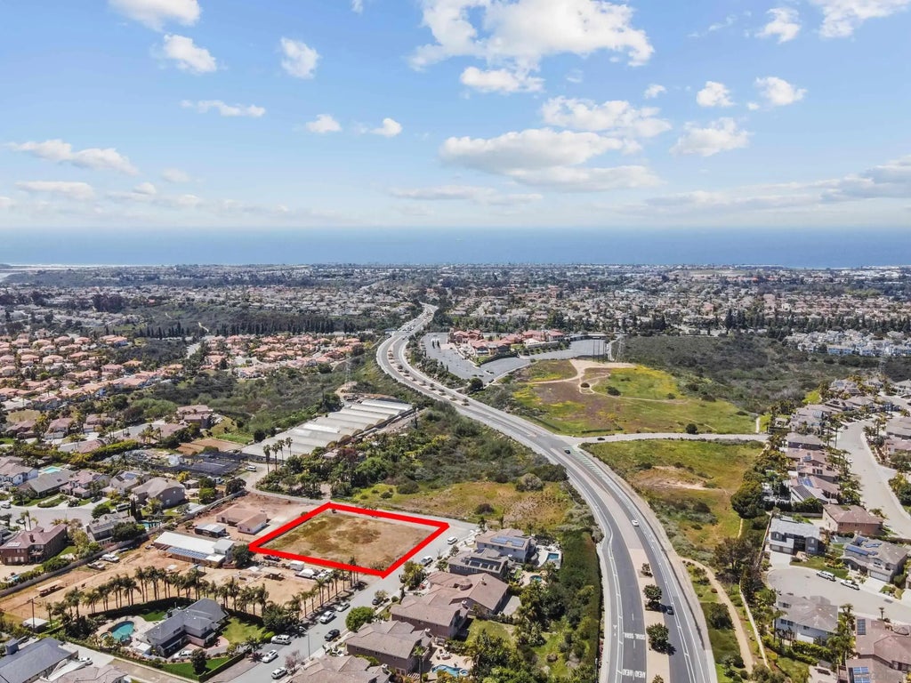 1587 Triton St ., Carlsbad