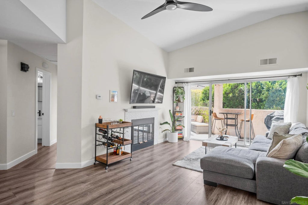 7227 Camino Degrazia #69, SAN DIEGO