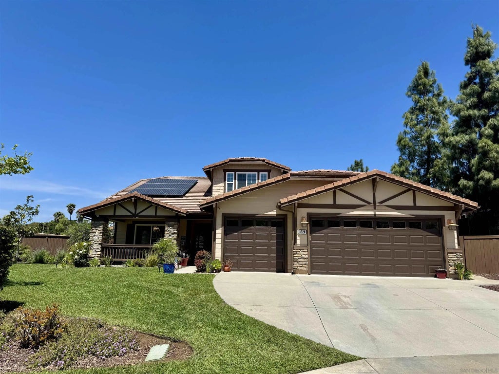 3228 Hidden Estate Ln, Escondido