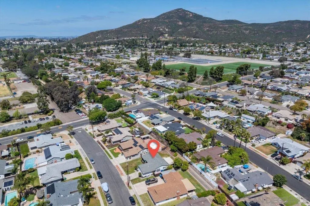 8336 Lake Baca Dr, SAN CARLOS