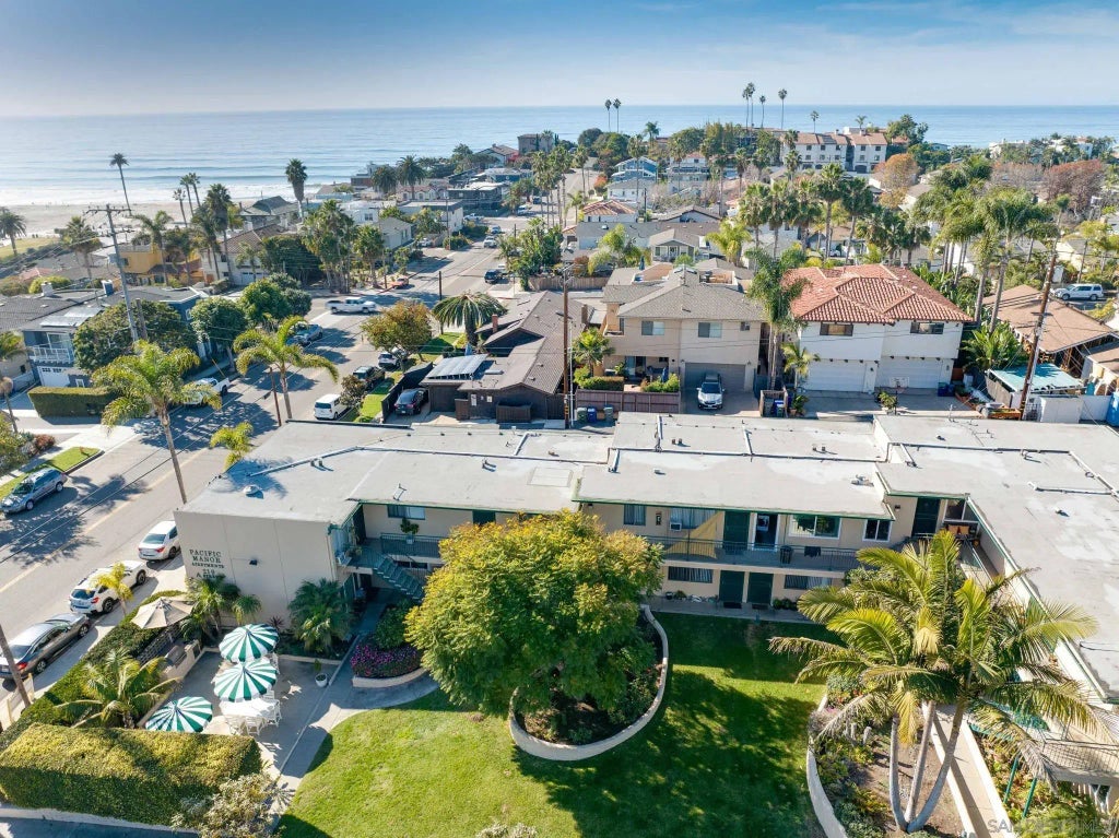 210 A Street 9, Encinitas