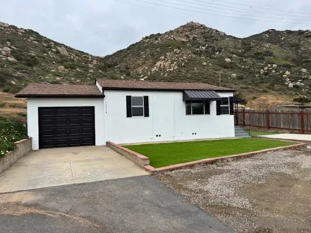 13510 Willow, Lakeside