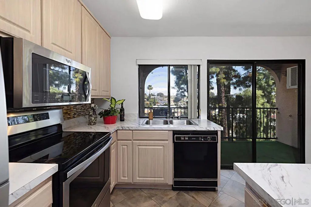 7855 Cowles Mtn Ct A26, SAN CARLOS