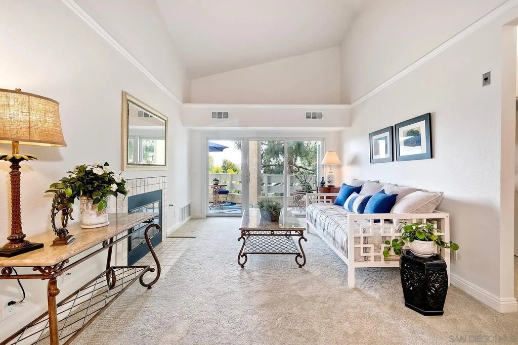 7163 Camino Degrazia 116, MISSION VALLEY