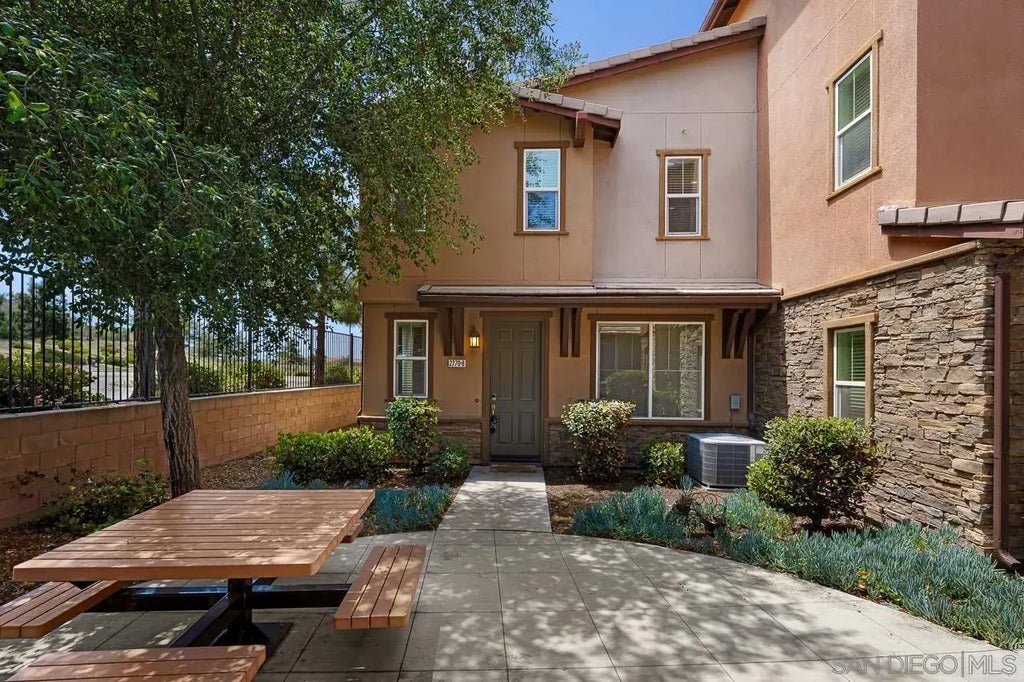 2770 Sparta Rd 8, Chula Vista