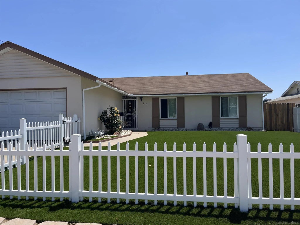 2745 Caulfield Drive, SOUTH SD