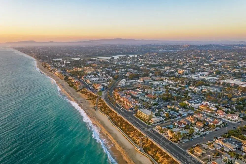 348 Walnut Ave, Carlsbad