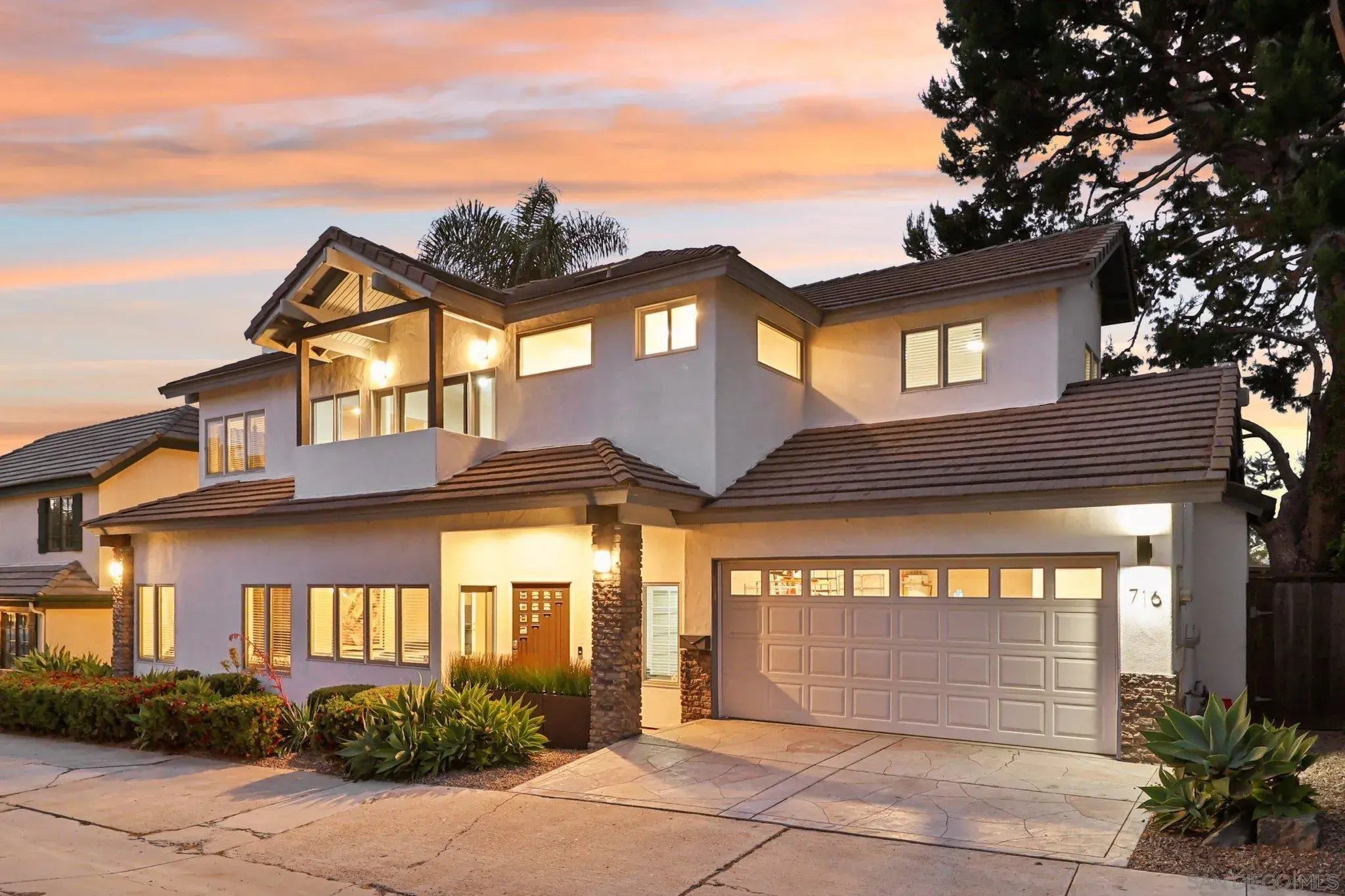 Photo of Listing #250026881