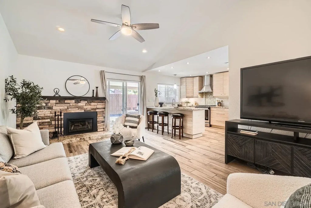 6680 Tuxedo Rd, SAN CARLOS