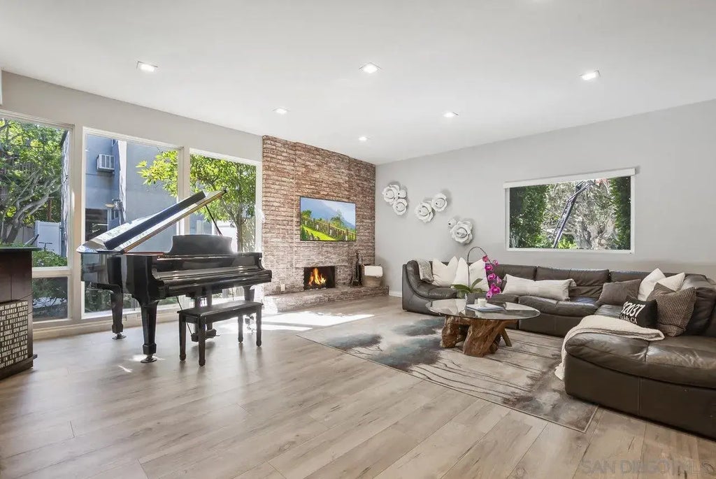 2398 Almeria, La Jolla