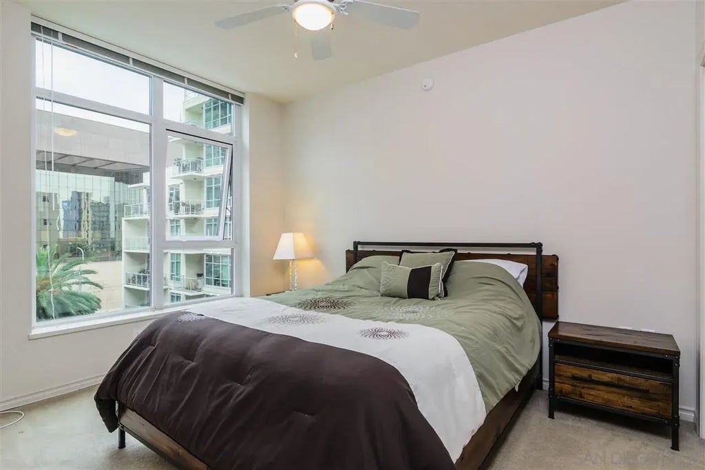 1431 Pacific Highway 617, DOWNTOWN