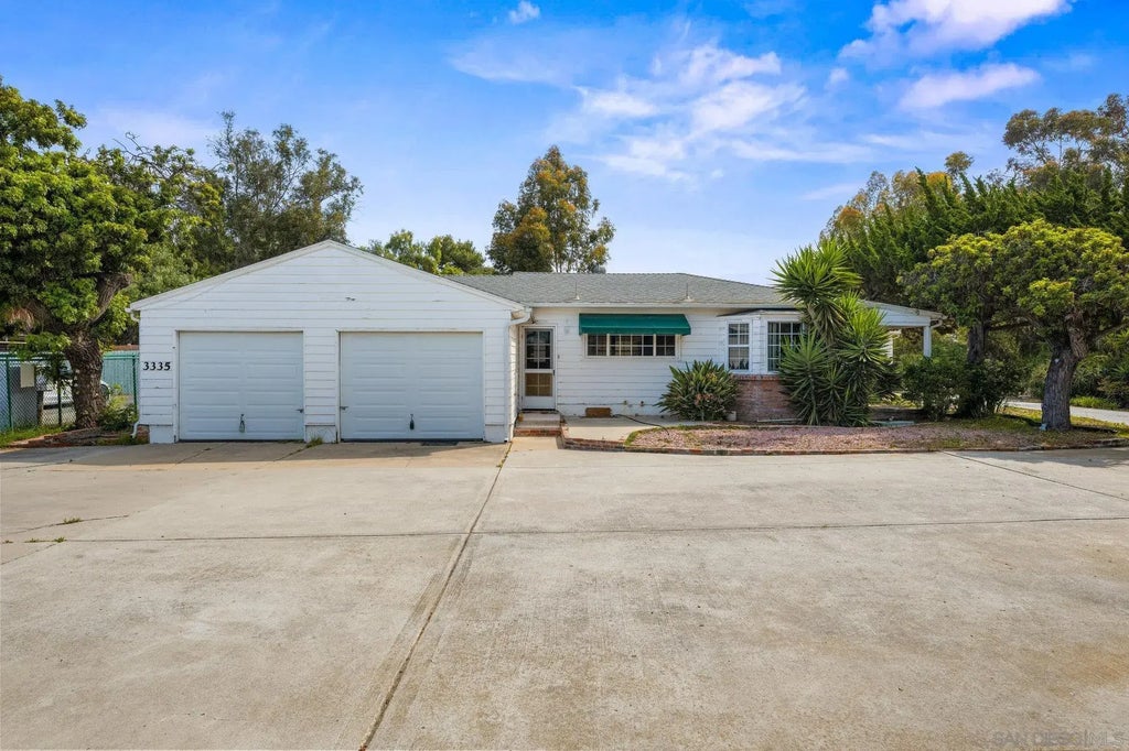 3335 Evergreen Rd, Bonita