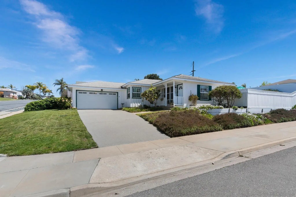 4907 Walter Ave., Del Cerro (DELC)