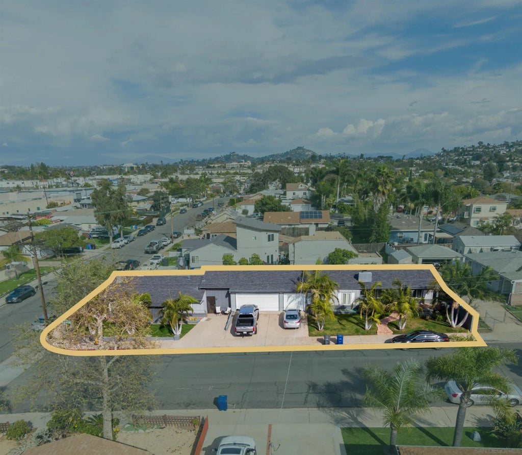 4875-77 Normandie, La Mesa