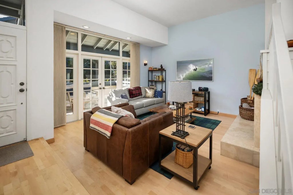 3177 Morning Way, La Jolla