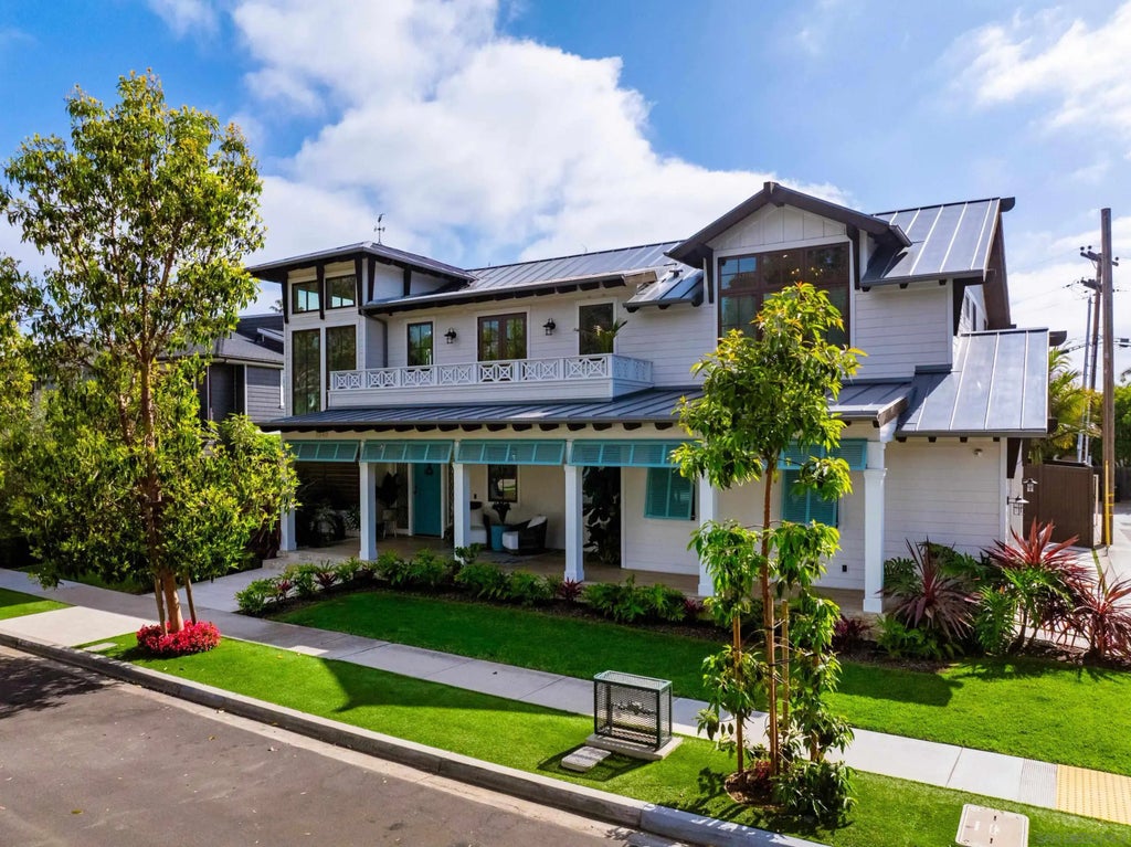 1040 Pine St, Coronado