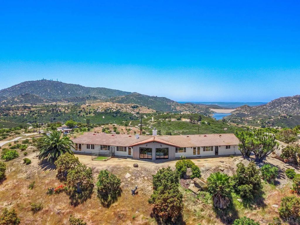 16641 Eagles Crest Rd, Ramona