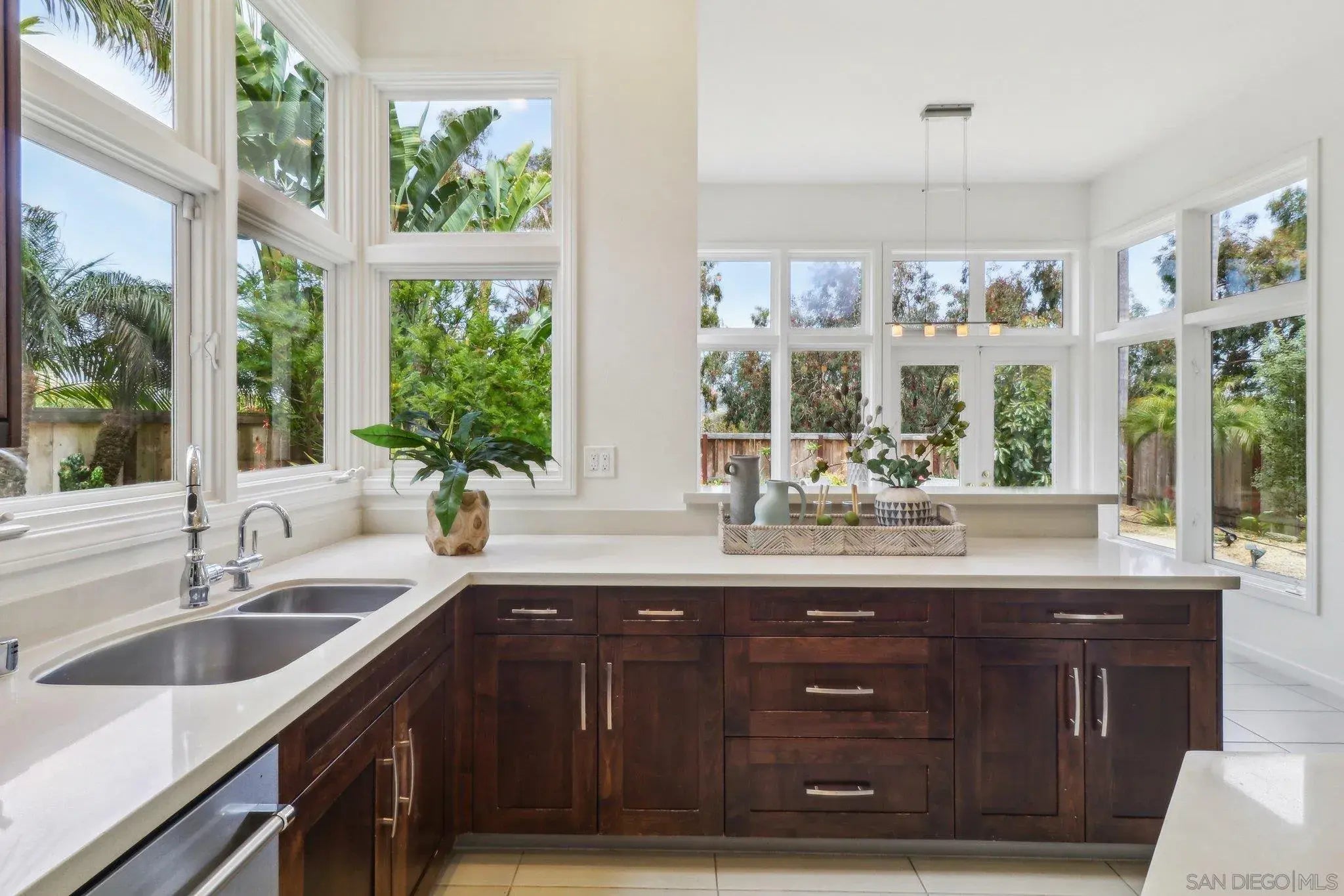 Photo of Listing #250028466