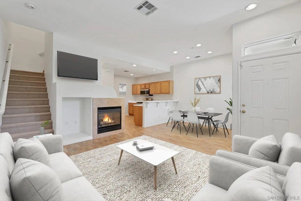 6342 Citracado Cir, Carlsbad