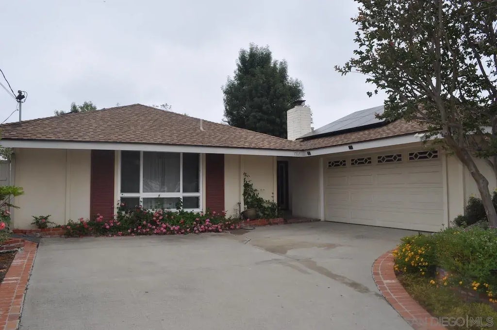 7717 Topaz Lake, SAN CARLOS