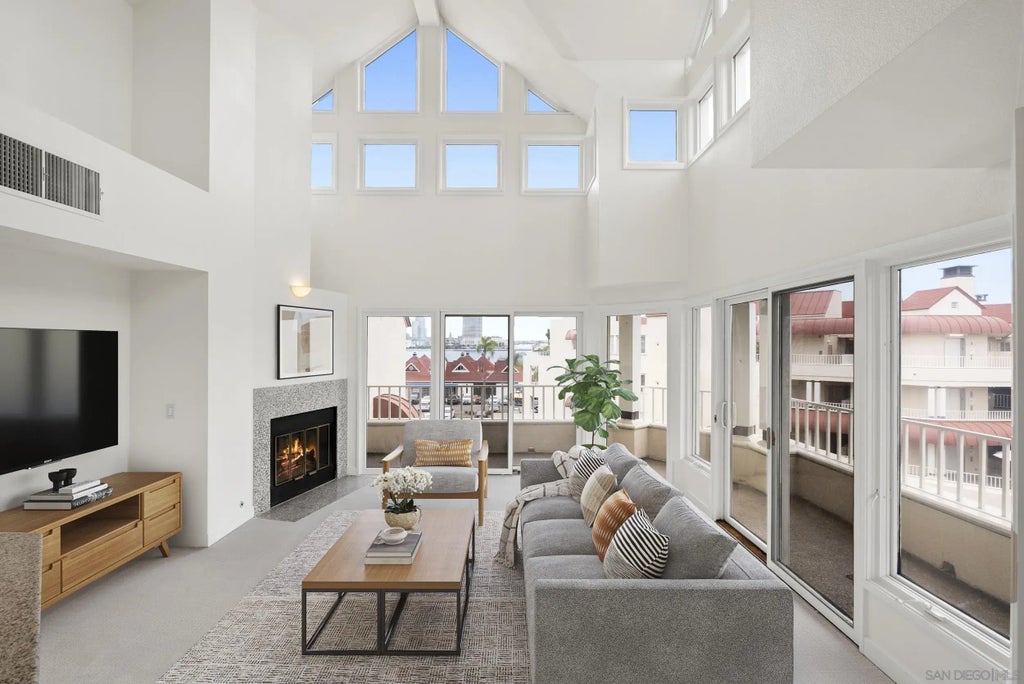 1101 1st Street 416, Coronado