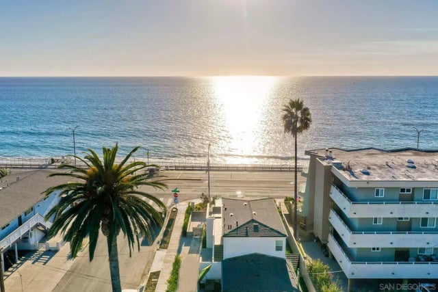 110 Sycamore Avenue, Carlsbad