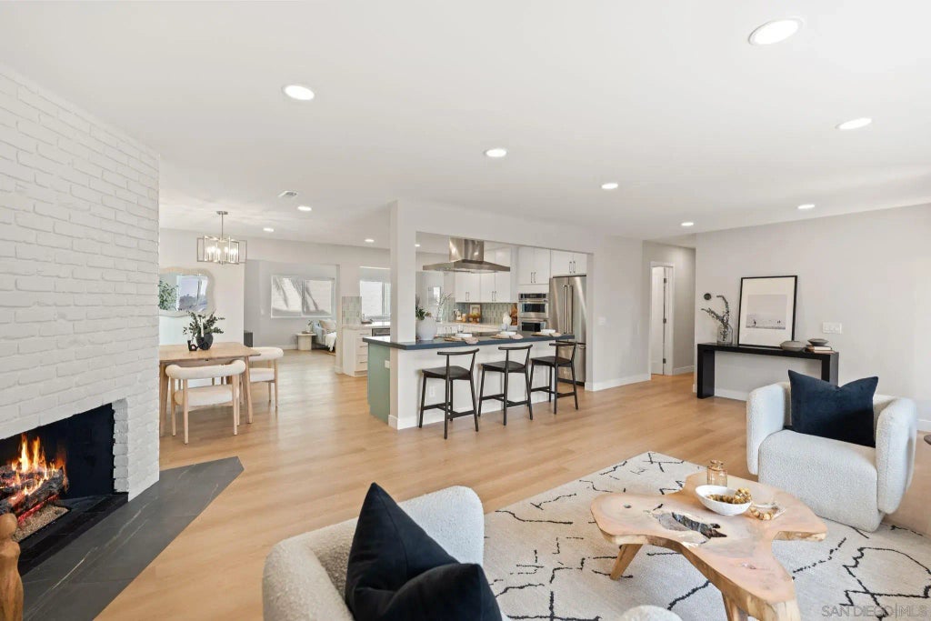 3910 Adams Street, Carlsbad