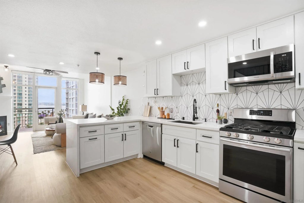 1240 India St 1106, SAN DIEGO