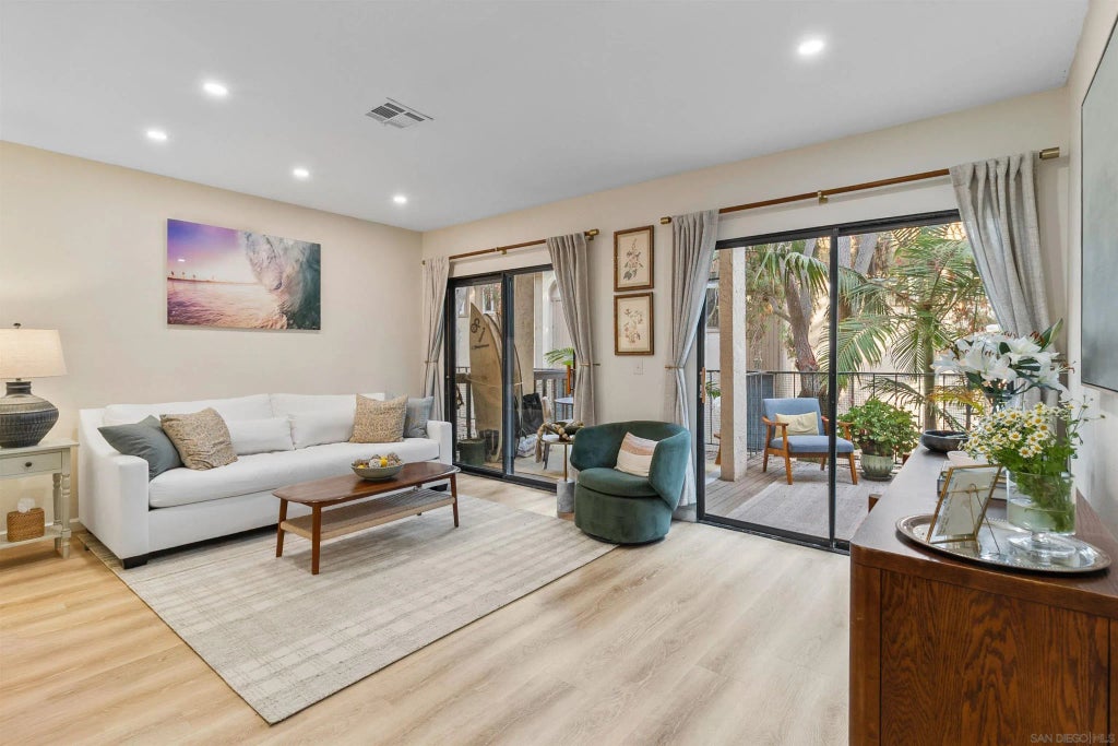 2383 Altisma Way Unit B, Carlsbad