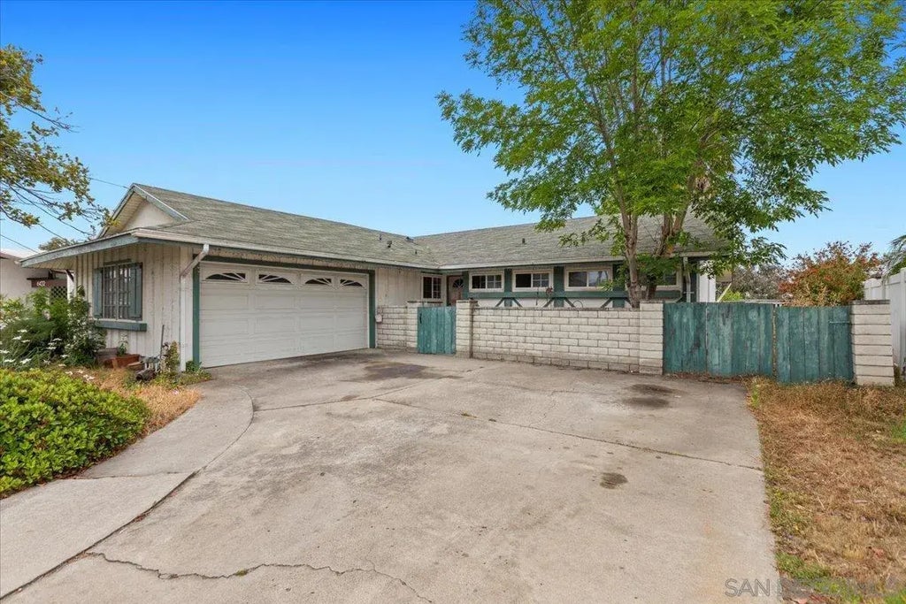 6428 Lake Apopka, SAN CARLOS