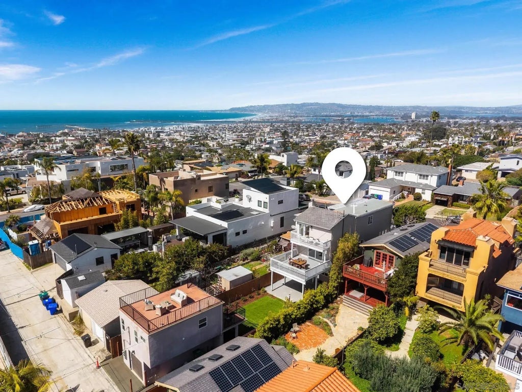 4569 Coronado Ave, OCEAN BEACH