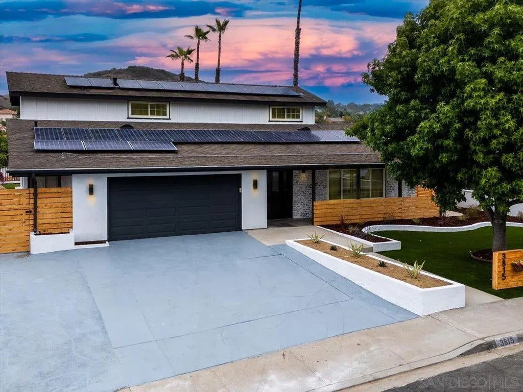 3815 Bonita View Dr, BONITA