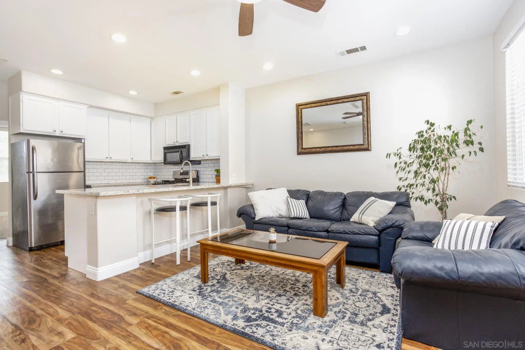 6104 Paseo Valla, Carlsbad