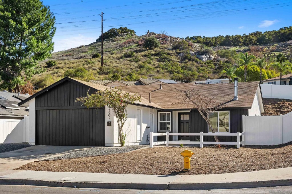 8603 Cordial Road, El Cajon