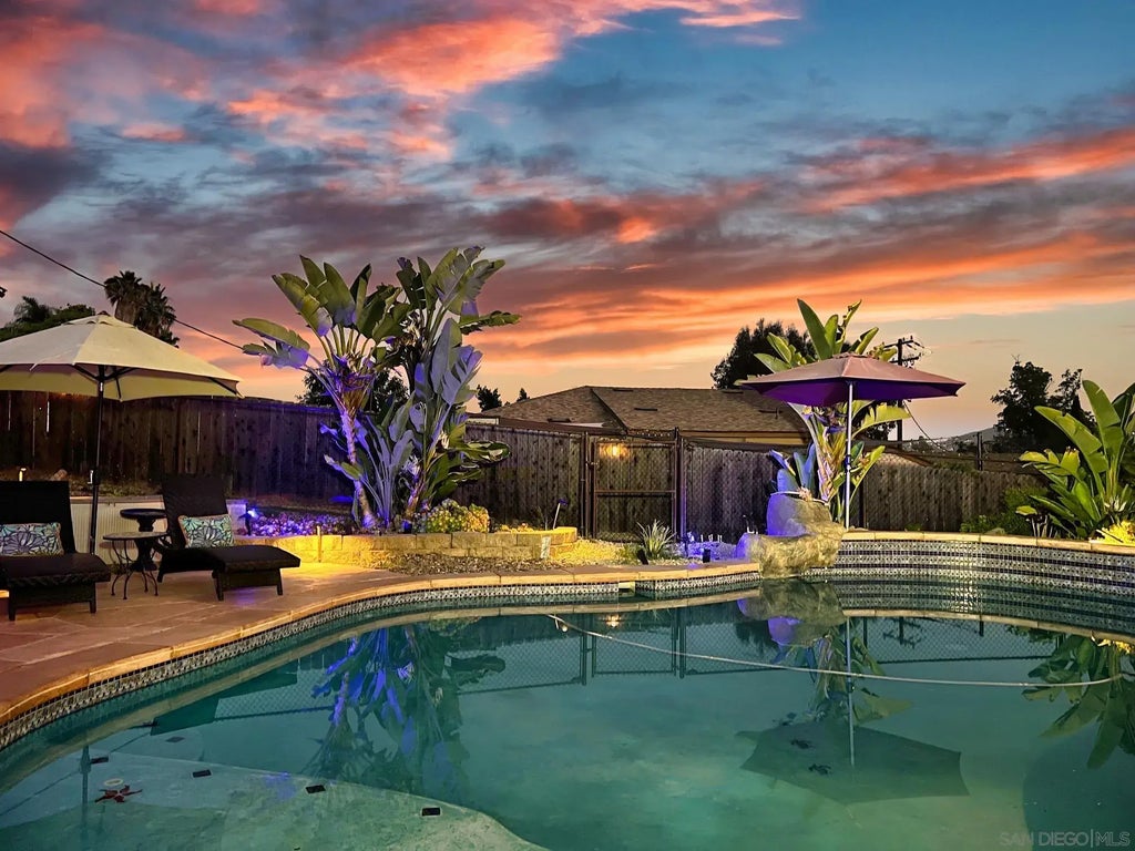 10505 Valle Vista Rd, Lakeside