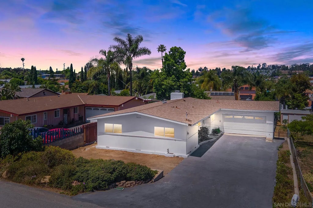915 Mandarin Dr, Fallbrook