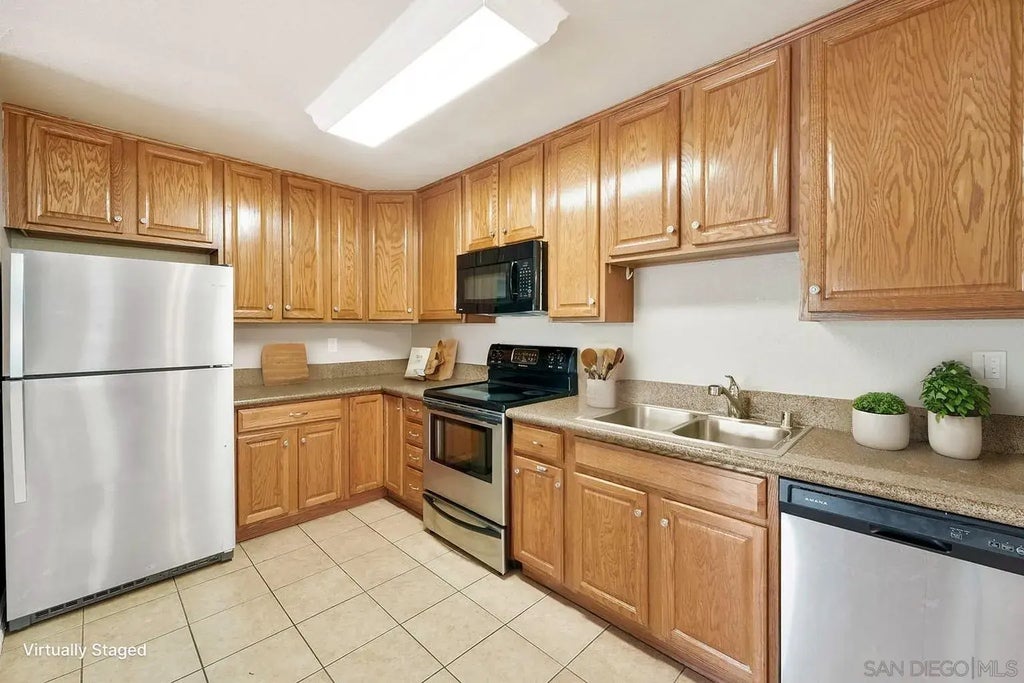 1825 Bayview Heights Dr 84, EAST SAN DIEGO