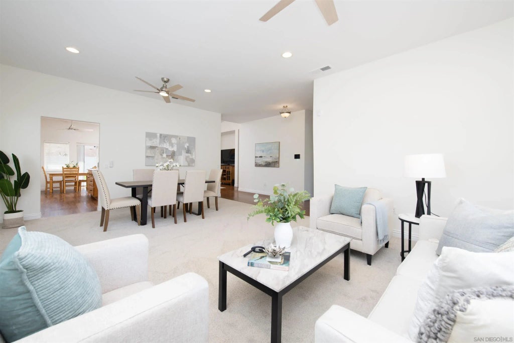 1718 Dancer Pl, Escondido