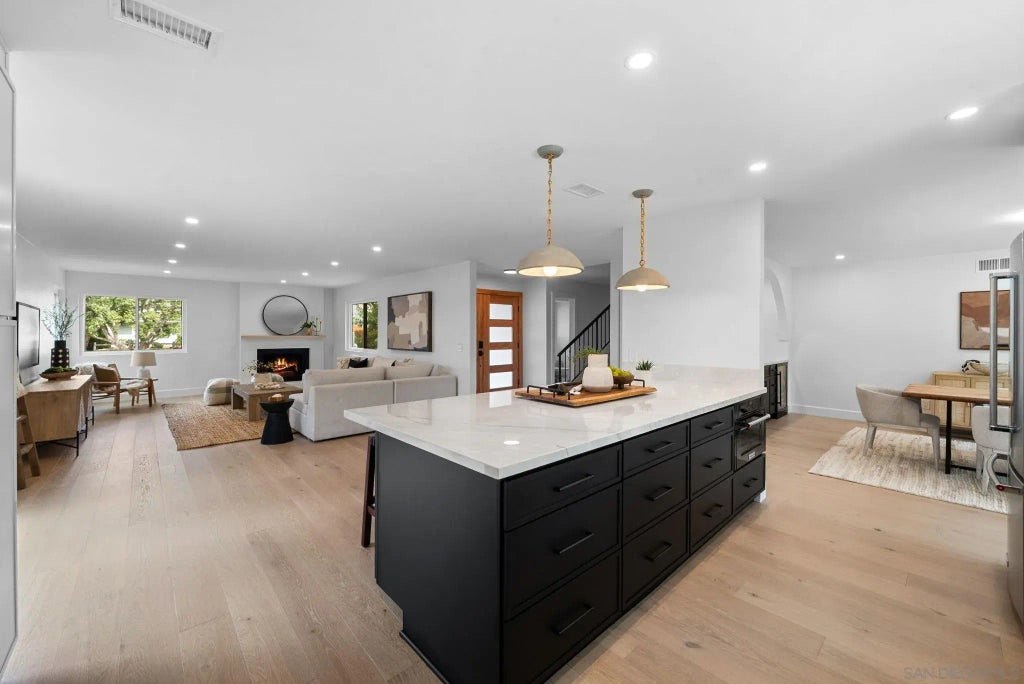 7645 Calle Madero, Carlsbad