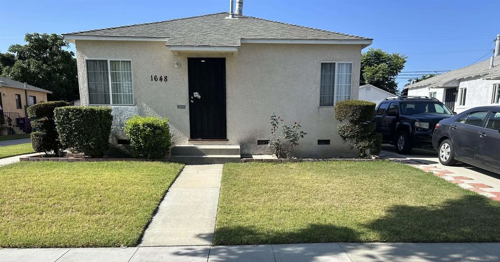 1648 E Plymouth St, Long Beach