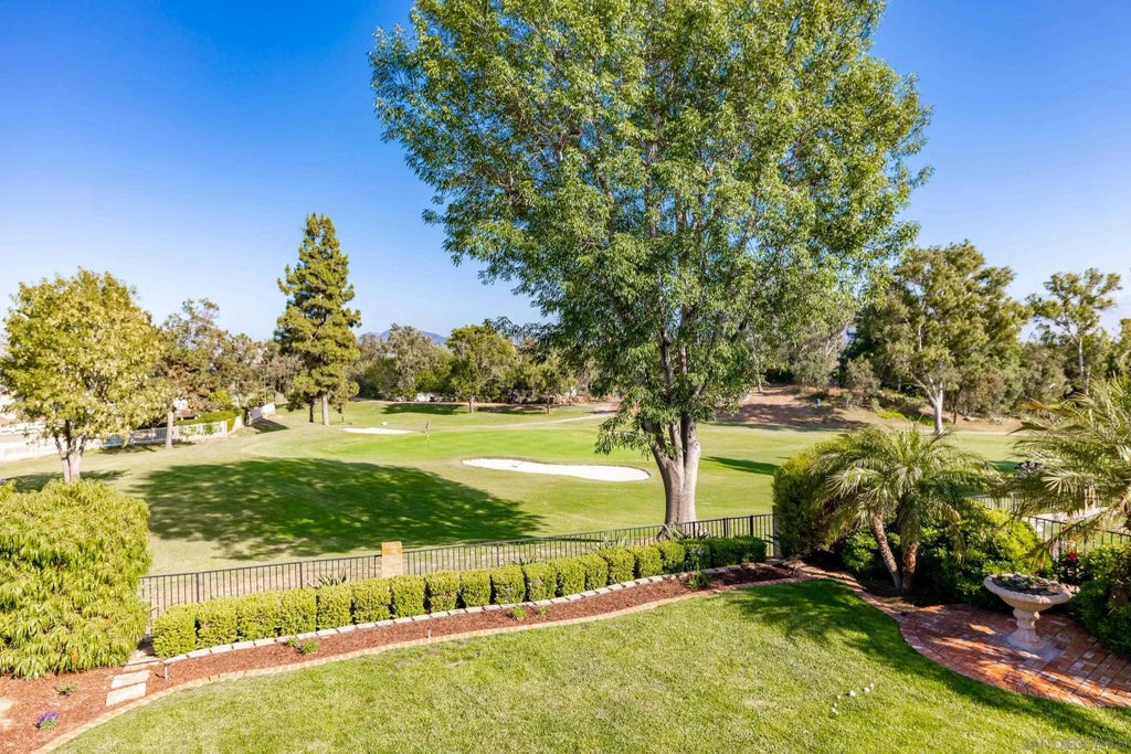 1910 Vineyard Avenue, Vista