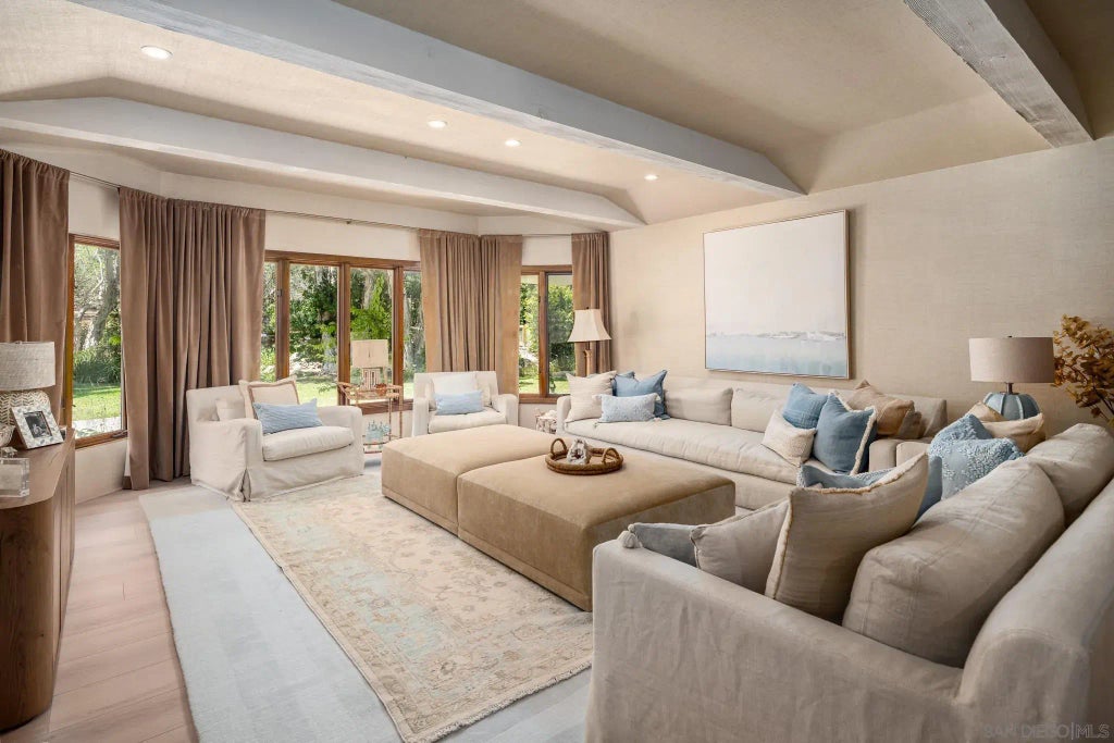 17310 Calle Mayor, Rancho Santa Fe