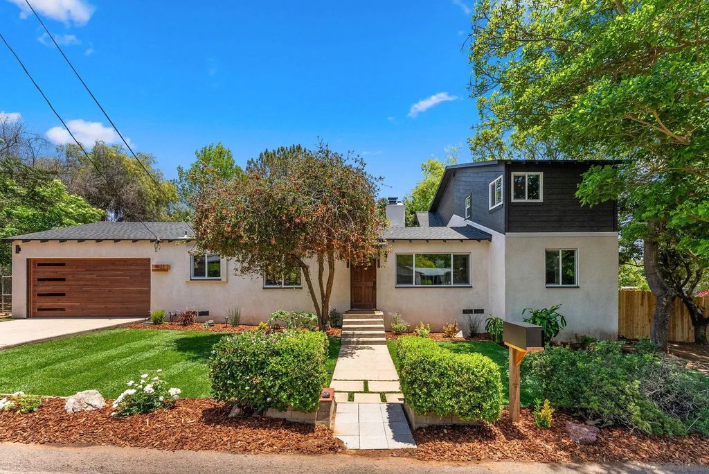4621 Panchoy Dr, La Mesa