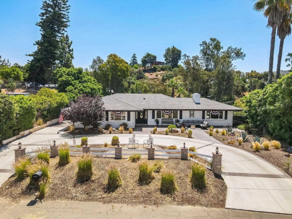 1271 Via Sendero, Escondido