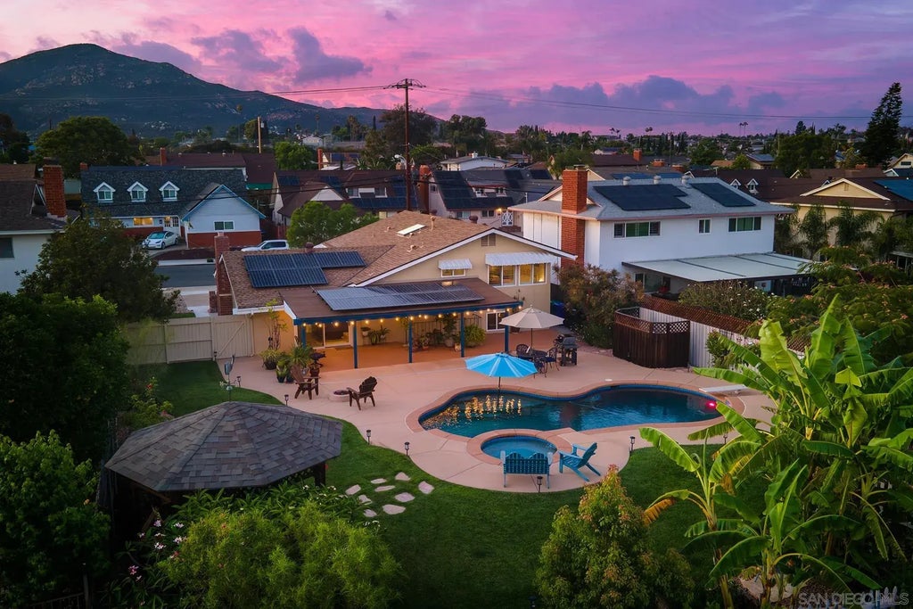 7783 Blue Lake Dr, SAN CARLOS