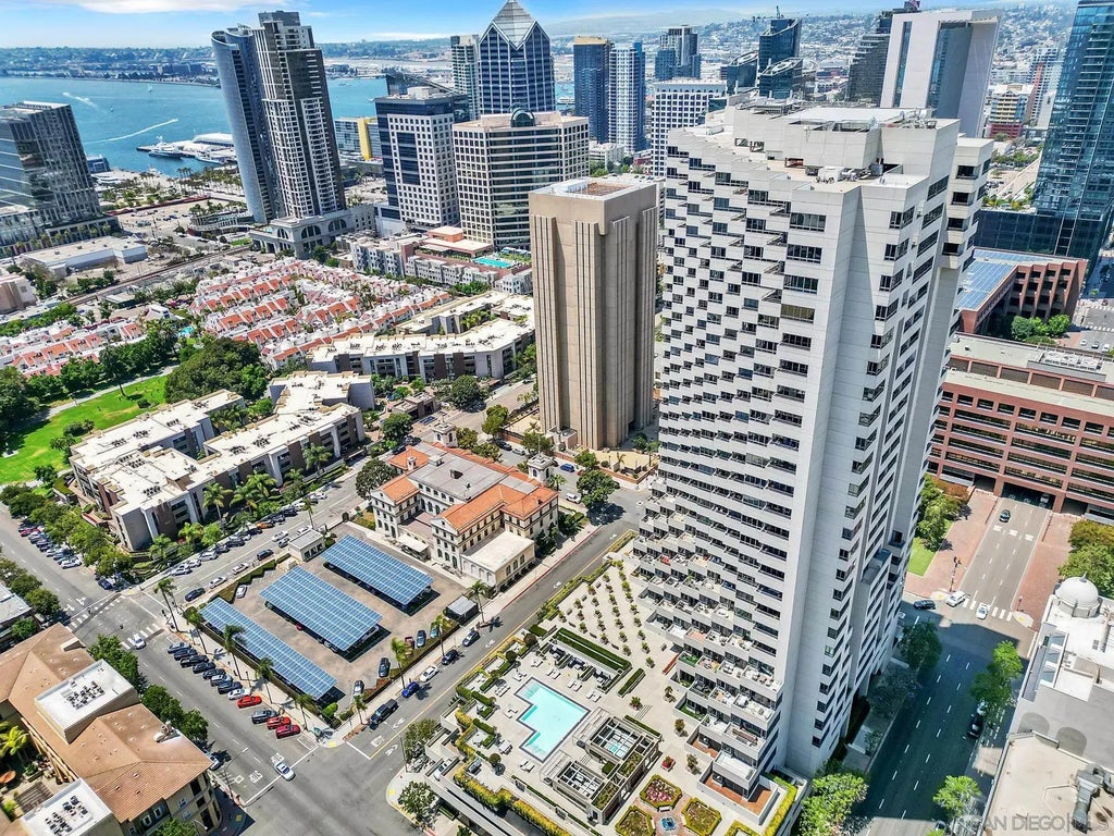 700 Front St 1805, DOWNTOWN