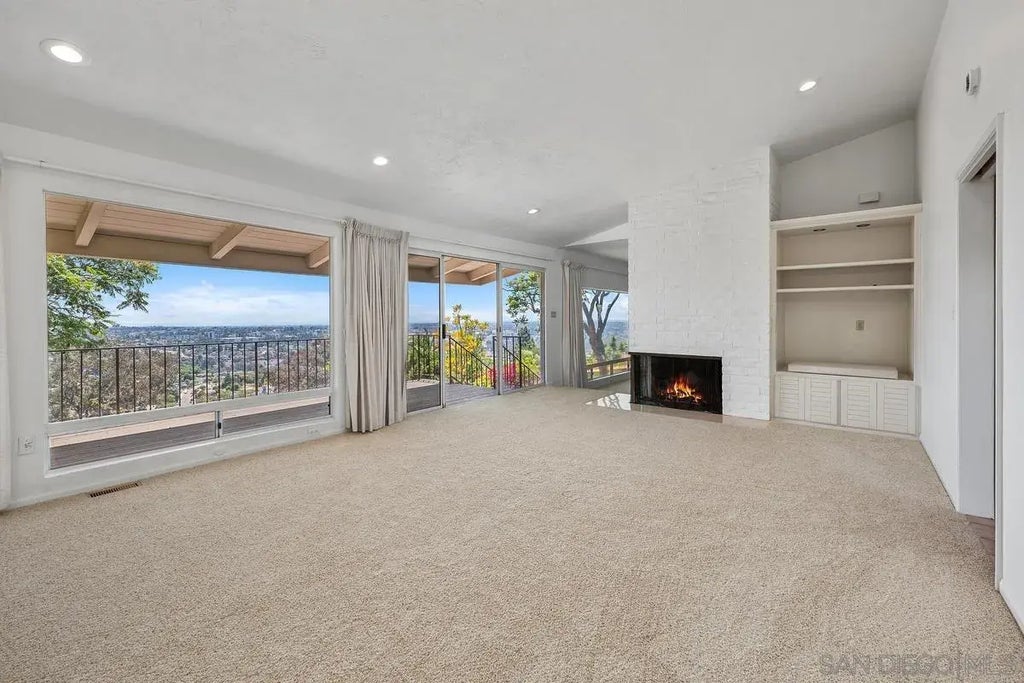 6371 Dwane Ave, DEL CERRO